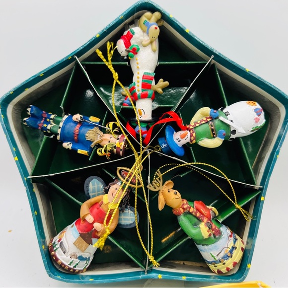 Christmas folk Ornaments. Set of 5 in star shaped box. NIB - Picture 2 of 3